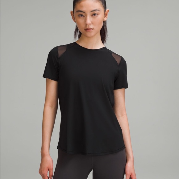 lululemon athletica Tops - Lululemon Women’s Sculpt Short Sleeve Shirt